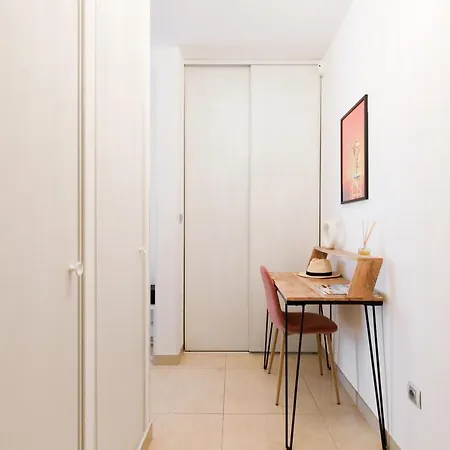 Victoria Yourhosthelper * Канны